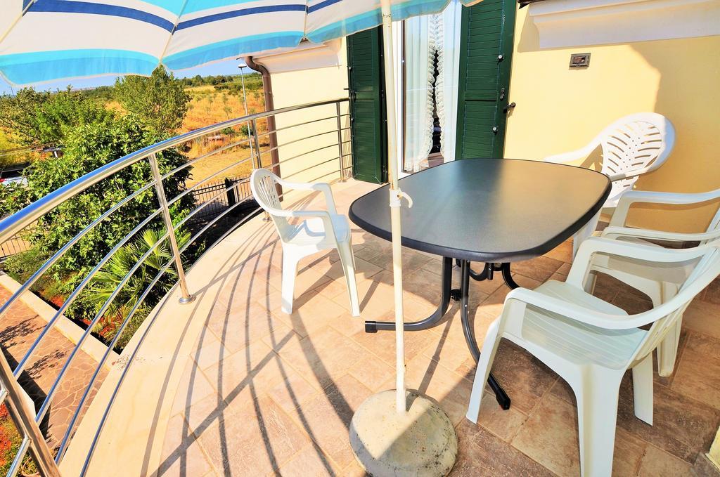Apartments Sv. Pelegrin Umag Exterior photo